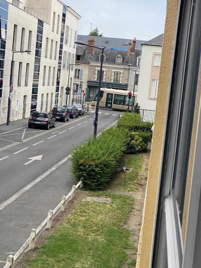 Studio & Parking Prive Centre Orleans Tram Au Pied Apartamento Exterior foto